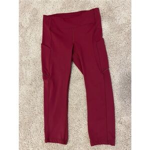 Lululemon 3/4 leggings maroon size 6
